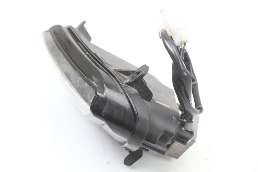 photo de FARO ANTERIORE SINISTRA LONGJIA EASY MAX 125 (2020 - 2024) - Primo piano tecnico