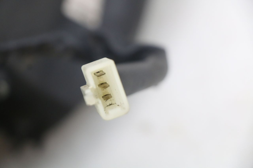 photo de FARO ANTERIORE SINISTRA PEUGEOT GEOPOLIS RS 125 (2007 - 2009) - Dettagli dei punti di fissaggio