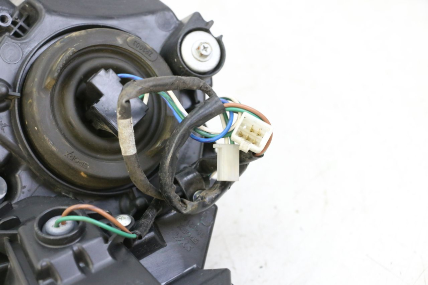 photo de FARO ANTERIORE SINISTRA SYM JOYMAX 125 (2010 - 2017) - Zoom sullo stato d'uso