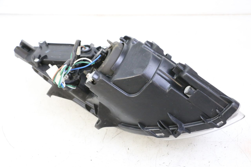 photo de FARO ANTERIORE SINISTRA SYM JOYMAX 125 (2010 - 2017) - Primo piano tecnico