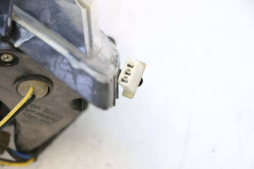 photo de FARO ANTERIORE SINISTRA KEEWAY MATRIX RX9 125 (2006 - 2007) - Stato della superficie e materiale