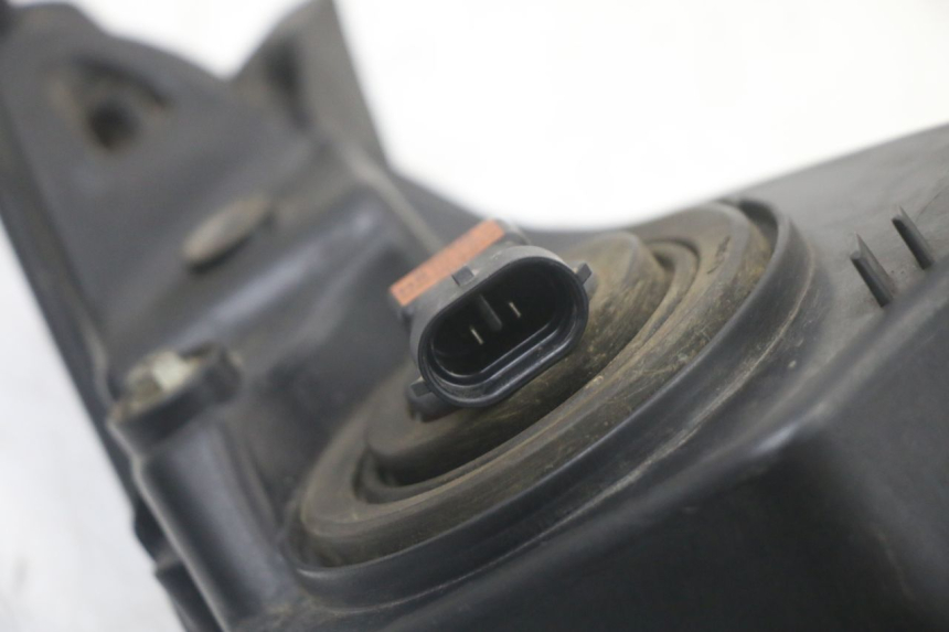 photo de FARO ANTERIORE SINISTRA PEUGEOT SPEEDFIGHT 3 LC 2T 50 (2009 - 2015) - Altra vista dell'articolo