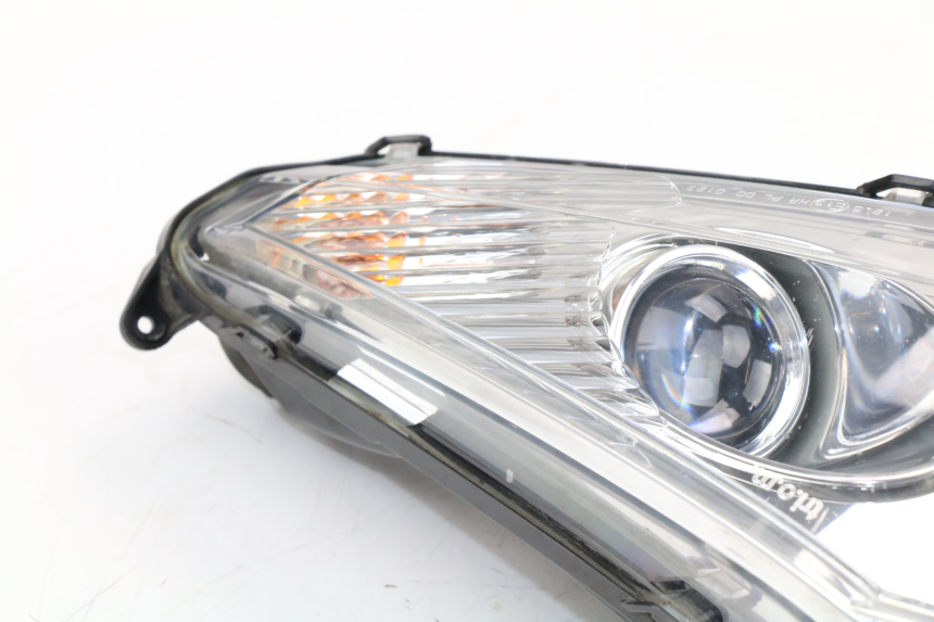 photo de FANALE ANTERIORE SINISTRO PEUGEOT SATELIS COMPRESSOR K15 125 (2006 - 2009) - Zoom sui componenti