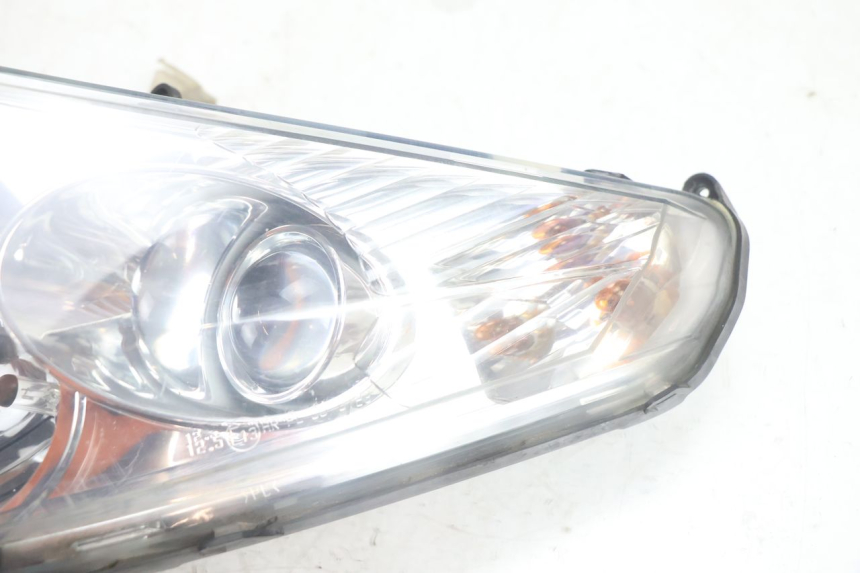 photo de FANALE ANTERIORE SINISTRO PEUGEOT SATELIS 125 (2006 - 2009) - Altra angolazione
