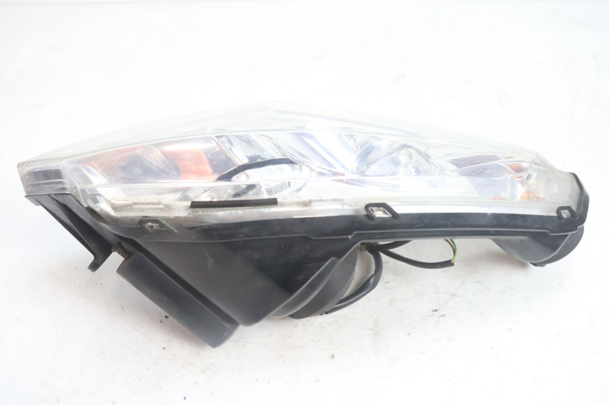 photo de FANALE ANTERIORE SINISTRO PEUGEOT SATELIS 125 (2006 - 2009) - Primo piano tecnico
