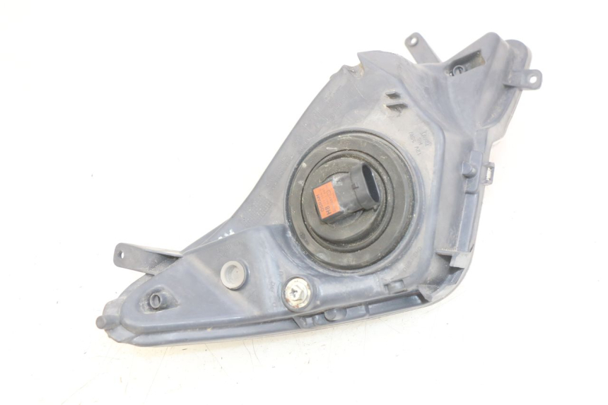 photo de FANALE ANTERIORE SINISTRO PEUGEOT SPEEDFIGHT 3 AIR 50 (2009 - 2015) - Caratteristiche distintive