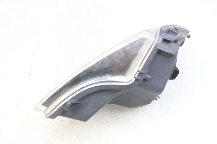 photo de FANALE ANTERIORE SINISTRO PEUGEOT SPEEDFIGHT 3 AIR 50 (2009 - 2015) - Stato della superficie e materiale
