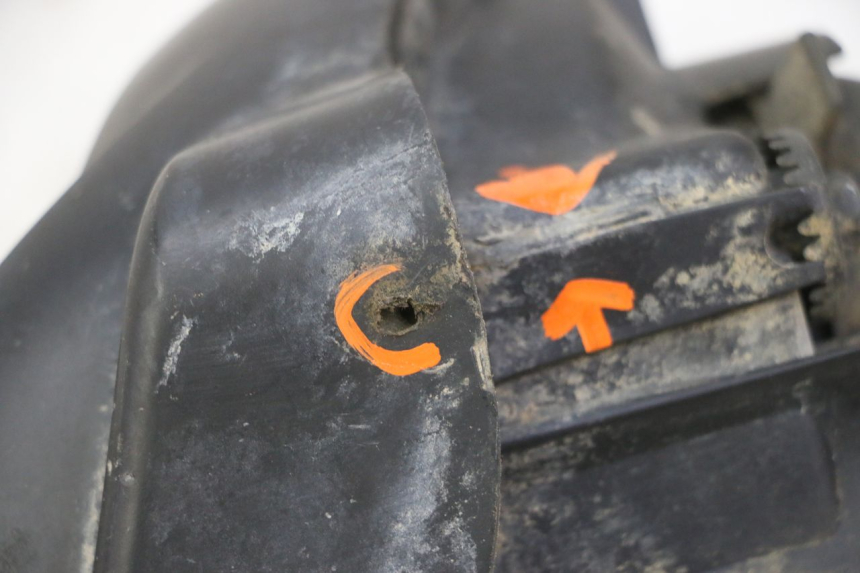 photo de FARO ANTERIORE SINISTRA YAMAHA YFM R RAPTOR 250 (2008 - 2014) - Stato della superficie e materiale