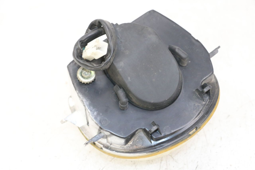 photo de FARO ANTERIORE GOES WIKI 125 (2010 - 2015) - Dettagli dei punti di fissaggio