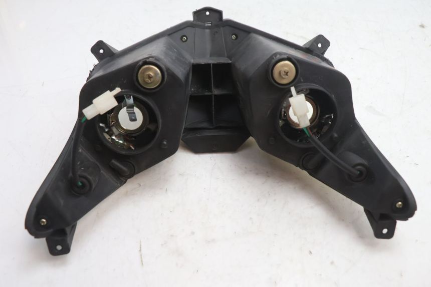 photo de FANALE ANTERIORE TNT MOTOR GRIDO 2T 50 (2010 - 2019) - Dettagli dei punti di fissaggio