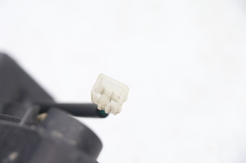 photo de FANALE ANTERIORE TNT MOTOR GRIDO 2T 50 (2010 - 2019) - Stato della superficie e materiale