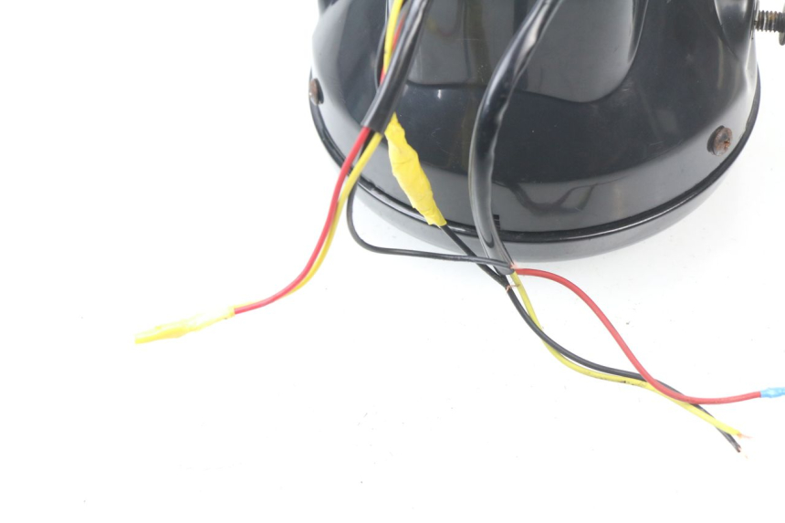 photo de FARO ANTERIORE SUZUKI GSF N BANDIT 600 (1996 - 1999) - Primo piano tecnico