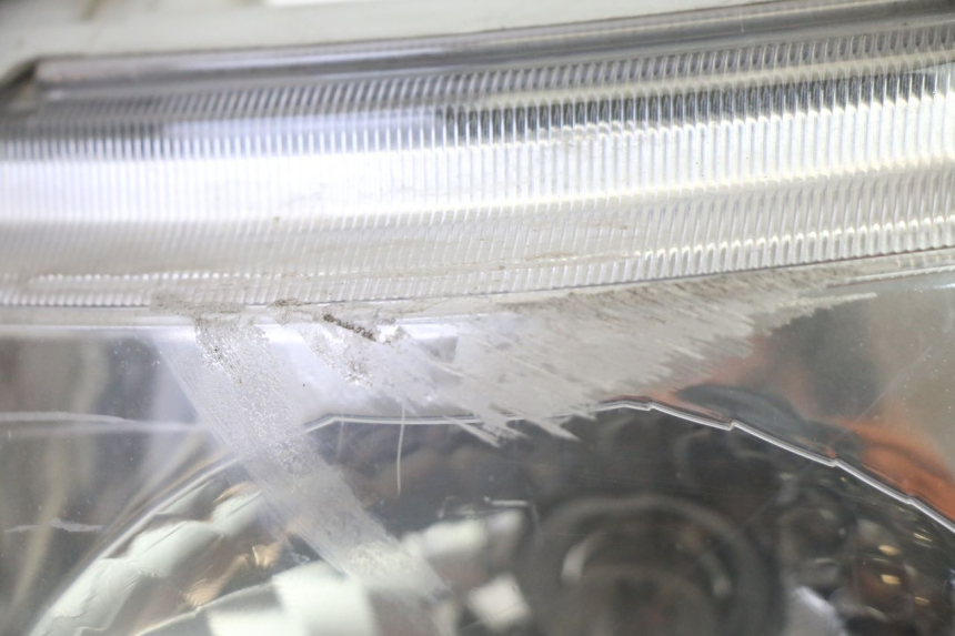 photo de FARO ANTERIORE DAELIM HISTORY 125 (2001 - 2002) - Dettaglio del componente