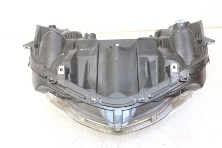 photo de FARO ANTERIORE HONDA FORZA 125 (2021 - 2025) - Zoom sullo stato d'uso