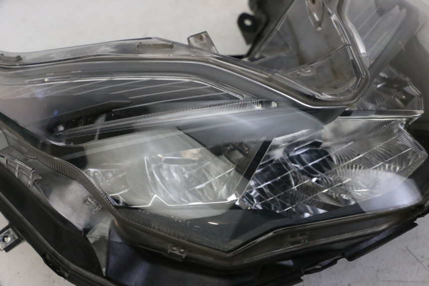 photo de FARO ANTERIORE HONDA FORZA 125 (2021 - 2025) - Ricambio usato controllato