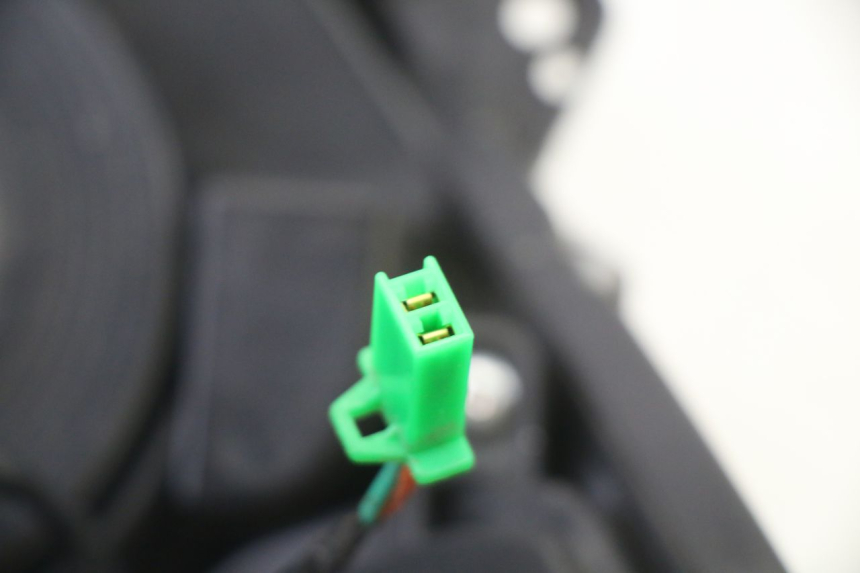 photo de FANALE ANTERIORE SYM JET 14 4T 50 (2018 - 2022) - Marcature e riferimenti originali