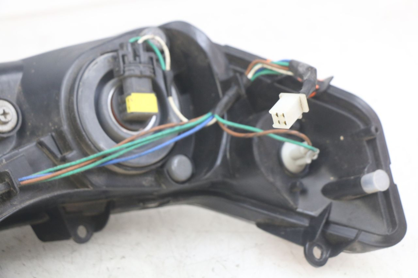 photo de FANALE ANTERIORE SYM JET SPORT XR 50 (2006 - 2015) - Stato della superficie e materiale