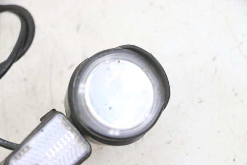 photo de FARO ANTERIORE JOYOR S10-S-Z 1 - Zoom sullo stato d'uso