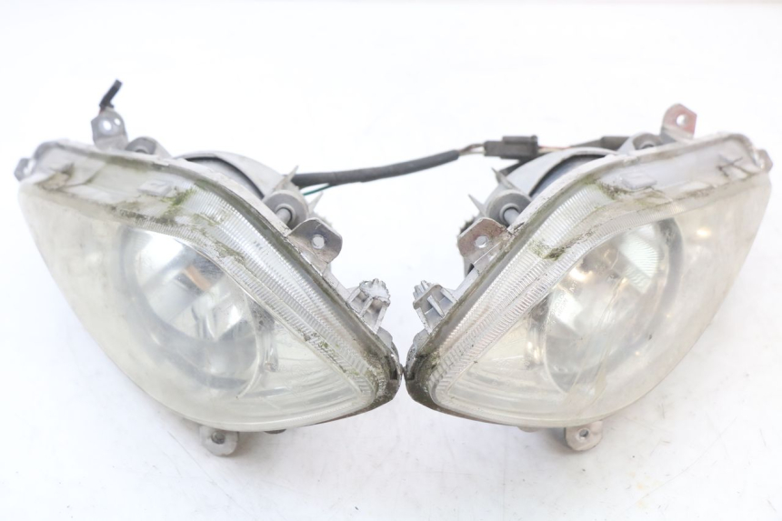 photo de FANALE ANTERIORE SYM JOYRIDE EVO 125 (2009 - 2016) - Zoom sullo stato d'uso