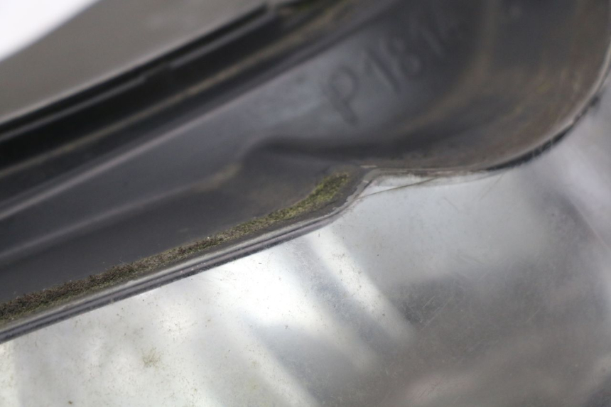 photo de FANALE ANTERIORE KAWASAKI ZR7 ZR-7 S 750 (1999 - 2004) - Zoom sullo stato d'uso