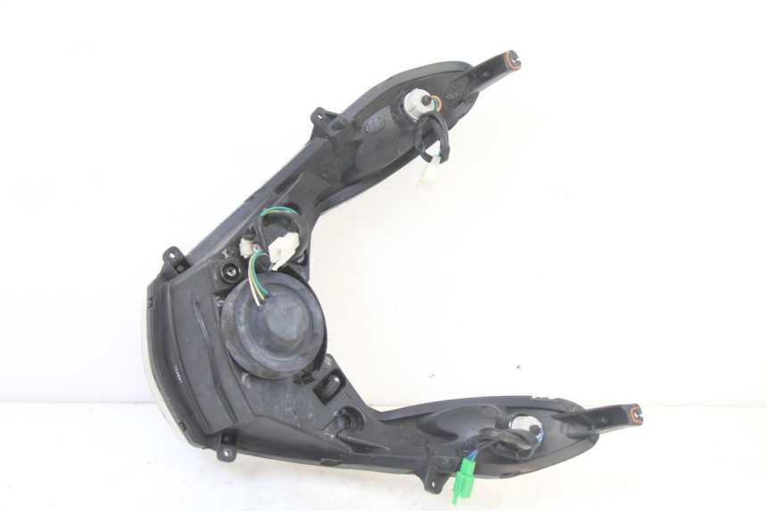 photo de FARO ANTERIORE PEUGEOT KISBEE 2T 50 (2018 - 2022) - Stato della superficie e materiale