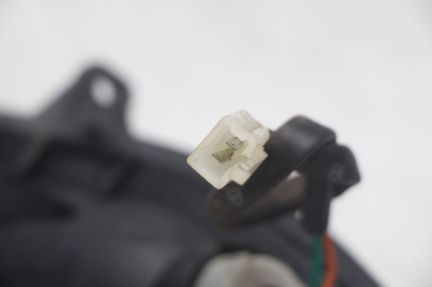 photo de FANALE ANTERIORE PEUGEOT KISBEE 2T 50 (2010 - 2017) - Altra vista dell'articolo