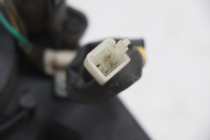 photo de FANALE ANTERIORE PEUGEOT KISBEE 2T 50 (2010 - 2017) - Caratteristiche distintive