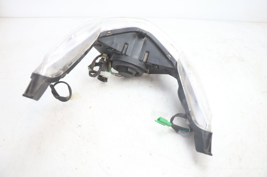 photo de FANALE ANTERIORE PEUGEOT KISBEE 2T 50 (2010 - 2017) - Dettagli dei punti di fissaggio