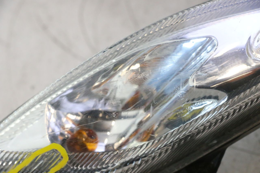 photo de FANALE ANTERIORE PEUGEOT KISBEE 2T 50 (2010 - 2017) - Vista d'insieme del prodotto