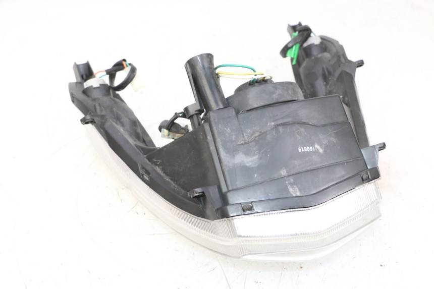 photo de FANALE ANTERIORE PEUGEOT KISBEE 4T 50 (2010 - 2017) - Primo piano tecnico