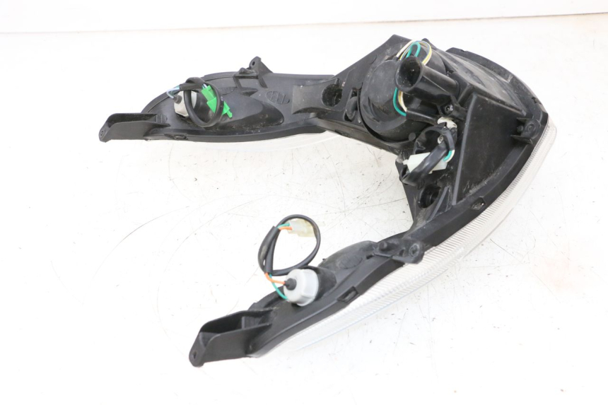 photo de FANALE ANTERIORE PEUGEOT KISBEE 4T 50 (2010 - 2017) - Vista d'insieme del prodotto