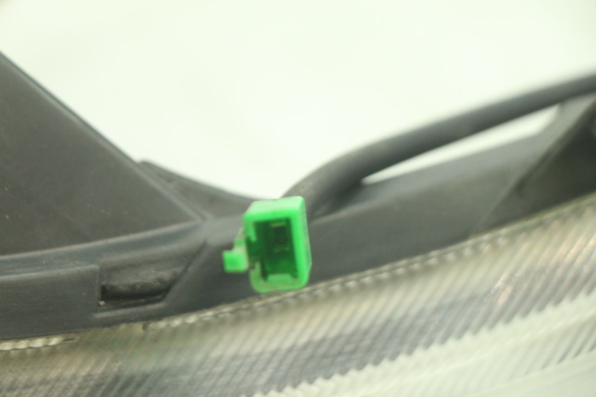 photo de FANALE ANTERIORE PEUGEOT KISBEE 4T 50 (2018 - 2022) - Ricambio usato controllato