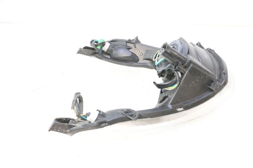 photo de FANALE ANTERIORE PEUGEOT KISBEE 4T 50 (2018 - 2022) - Primo piano tecnico