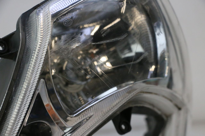 photo de FANALE ANTERIORE PEUGEOT KISBEE 4T 50 (2010 - 2017) - Altra vista dell'articolo