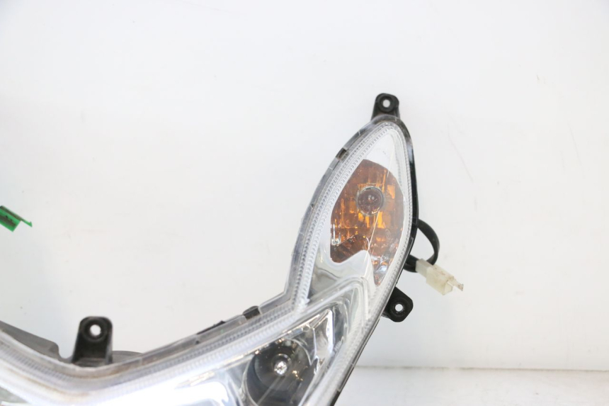 photo de FANALE ANTERIORE PEUGEOT KISBEE 4T 50 (2010 - 2017) - Foto prodotto supplementare