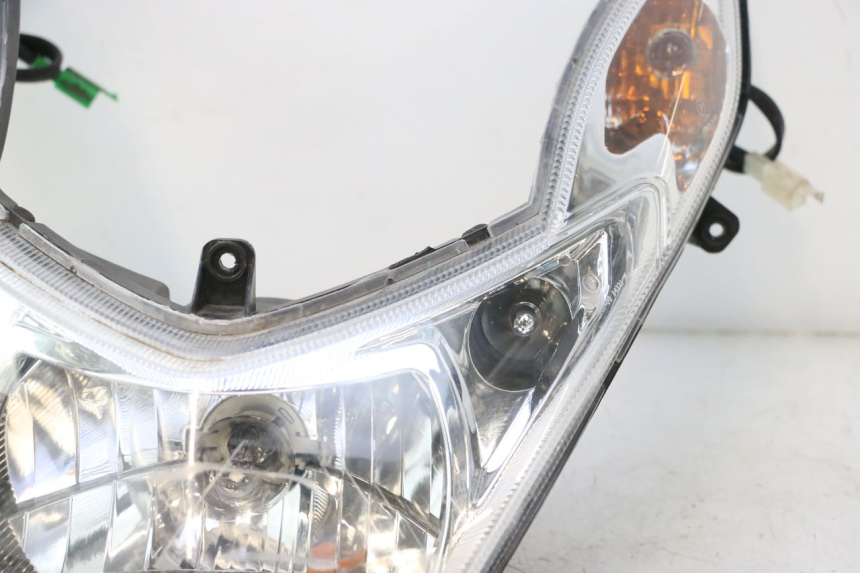 photo de FANALE ANTERIORE PEUGEOT KISBEE 4T 50 (2010 - 2017) - Ispezione visiva dettagliata