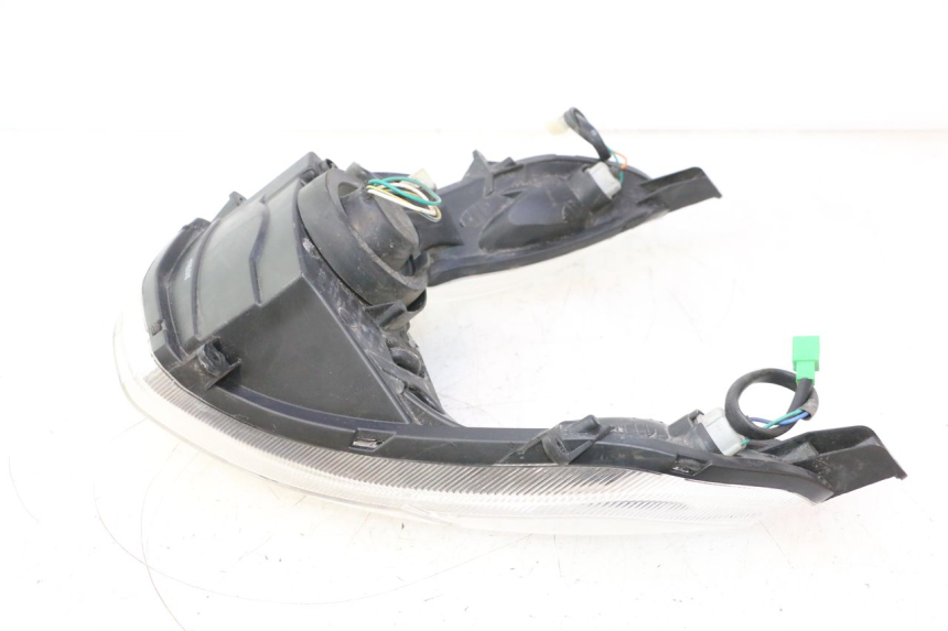 photo de FANALE ANTERIORE PEUGEOT KISBEE 4T 50 (2010 - 2017) - Primo piano tecnico