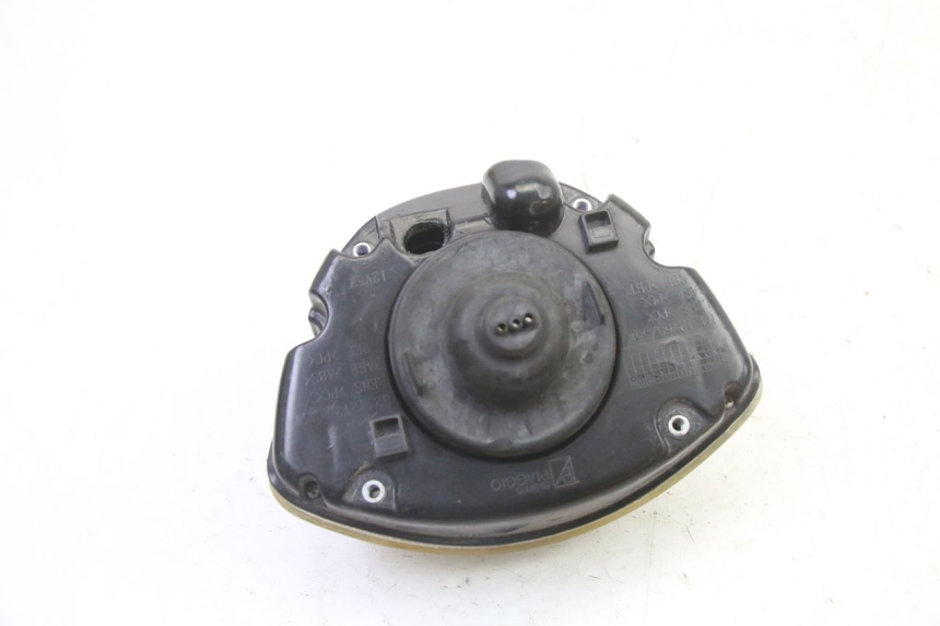 photo de FARO ANTERIORE PIAGGIO LIBERTY 4T 50 (2009 - 2015) - Dettagli dei punti di fissaggio