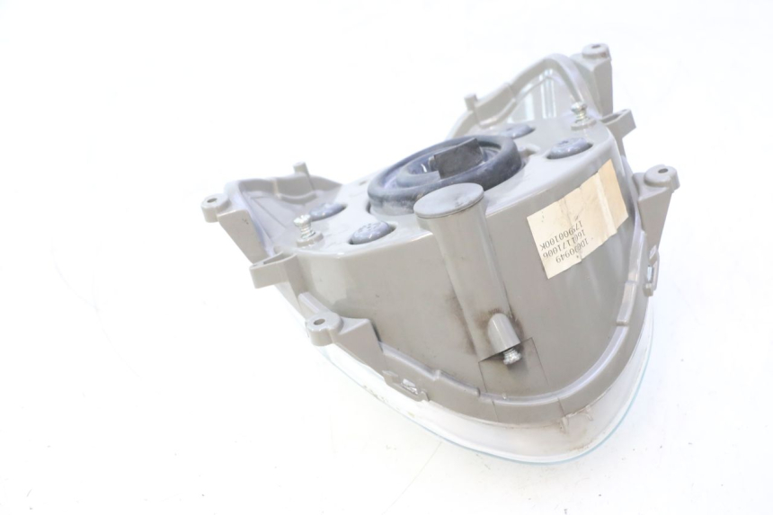 photo de FANALE ANTERIORE PIAGGIO LIBERTY IGET 4T 50 (2015 - 2020) - Dettagli dei punti di fissaggio