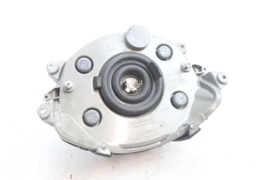 photo de FARO ANTERIORE PIAGGIO LIBERTY IGET 4T 50 (2021 - 2025) - Stato della superficie e materiale