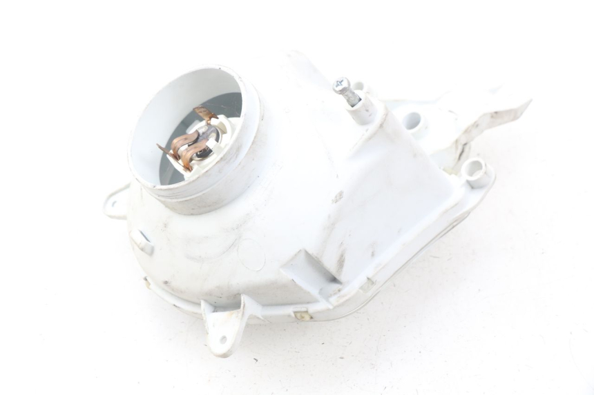 photo de FANALE ANTERIORE PEUGEOT LUDIX 50 (2008 - 2017) - Stato della superficie e materiale