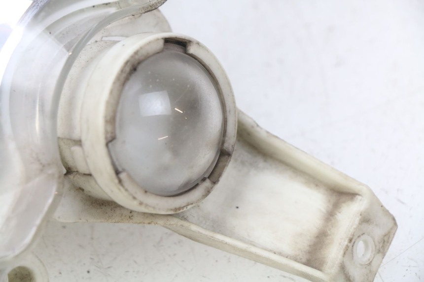 photo de FANALE ANTERIORE PEUGEOT LUDIX 50 (2008 - 2017) - Stato della superficie e materiale