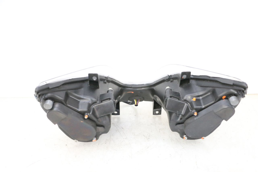 photo de FARO ANTERIORE PIAGGIO MP3 HPE 300 (2019 - 2026) - Altra vista dell'articolo