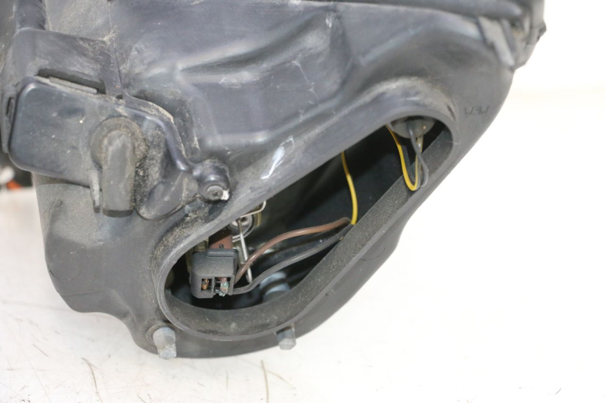 photo de FARO ANTERIORE PIAGGIO MP3 RL 250 (2006 - 2010) - Altra angolazione
