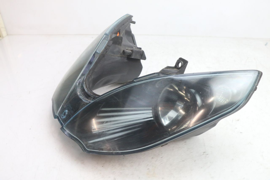 photo de FARO ANTERIORE PIAGGIO MP3 125 (2006 - 2014) - Altra angolazione