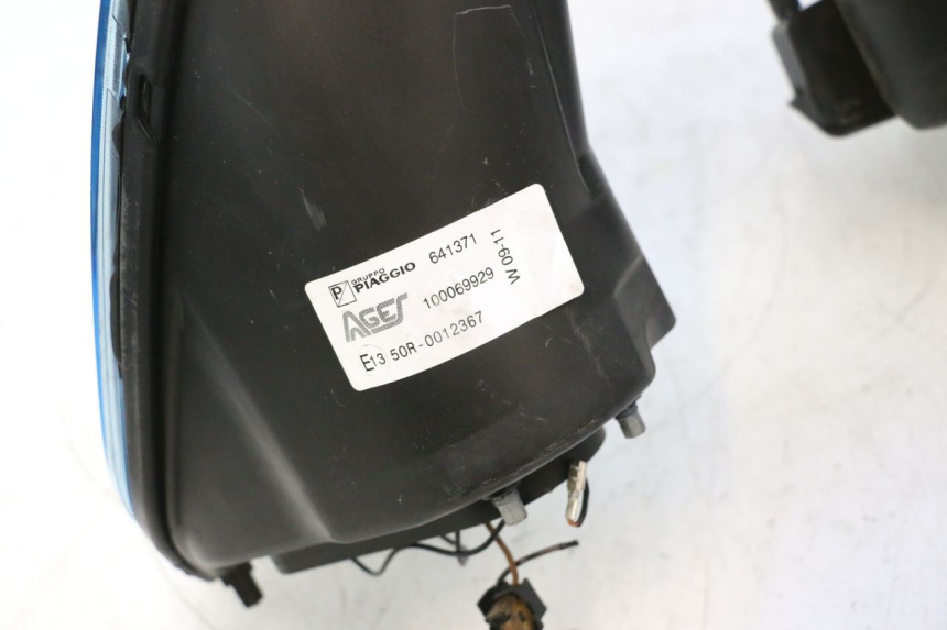 photo de FARO ANTERIORE PIAGGIO MP3 125 (2006 - 2014) - Zoom sullo stato d'uso