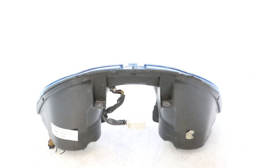 photo de FARO ANTERIORE PIAGGIO MP3 125 (2006 - 2014) - Altra angolazione