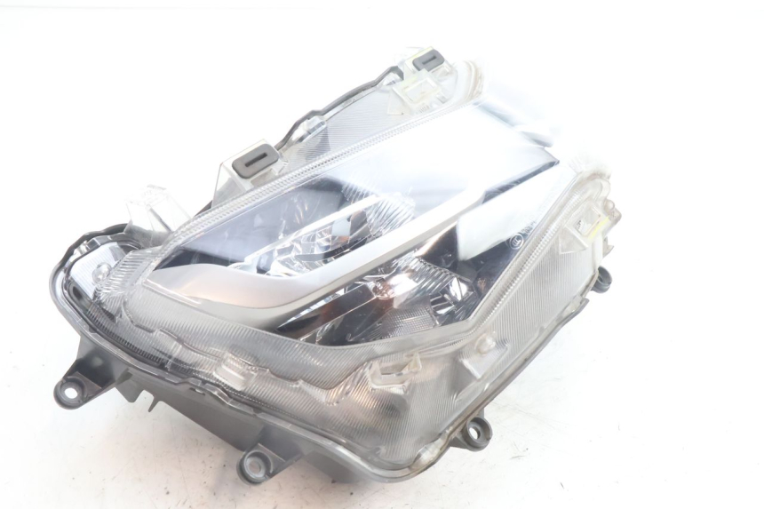 photo de FARO ANTERIORE YAMAHA N-MAX NMAX 125 (2021 - 2024) - Zoom sullo stato d'uso