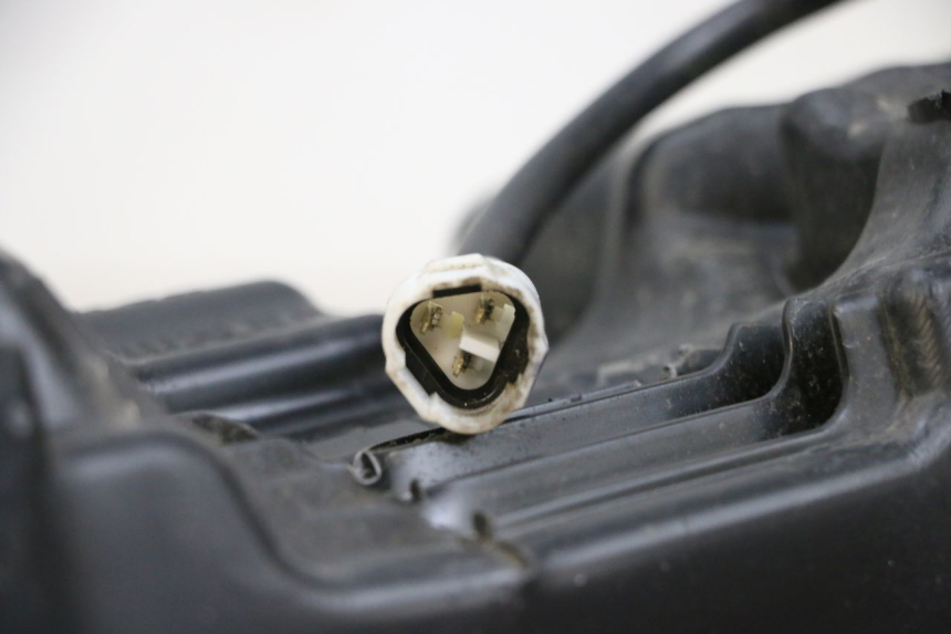 photo de FARO ANTERIORE YAMAHA NEO'S CORE 1 (2022 - 2026) - Zoom sullo stato d'uso