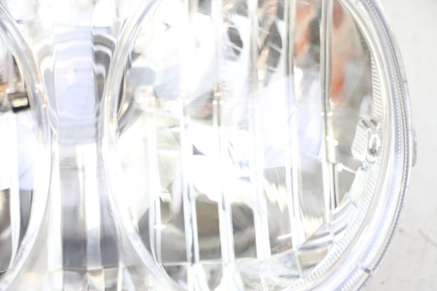 photo de FANALE ANTERIORE YAMAHA NEOS NEO'S 4T 50 (2008 - 2016) - Marcature e riferimenti originali